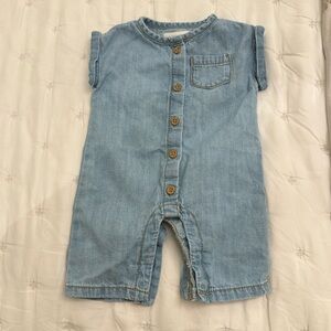 Baby girl blue jean jumpsuit size: newborn